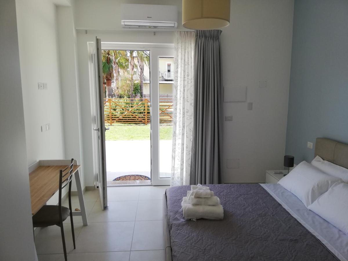 Assteas Rooms Паестум Екстериор снимка
