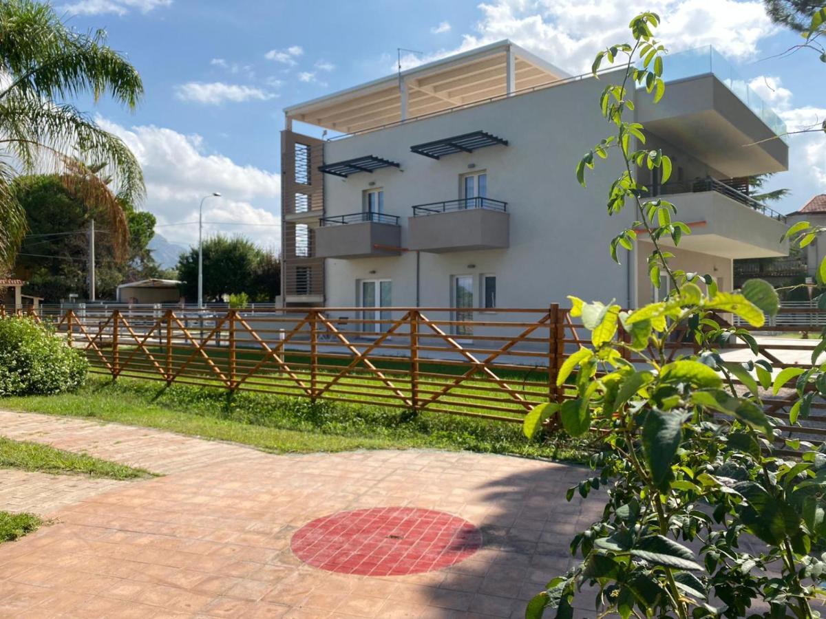 Assteas Rooms Паестум Екстериор снимка